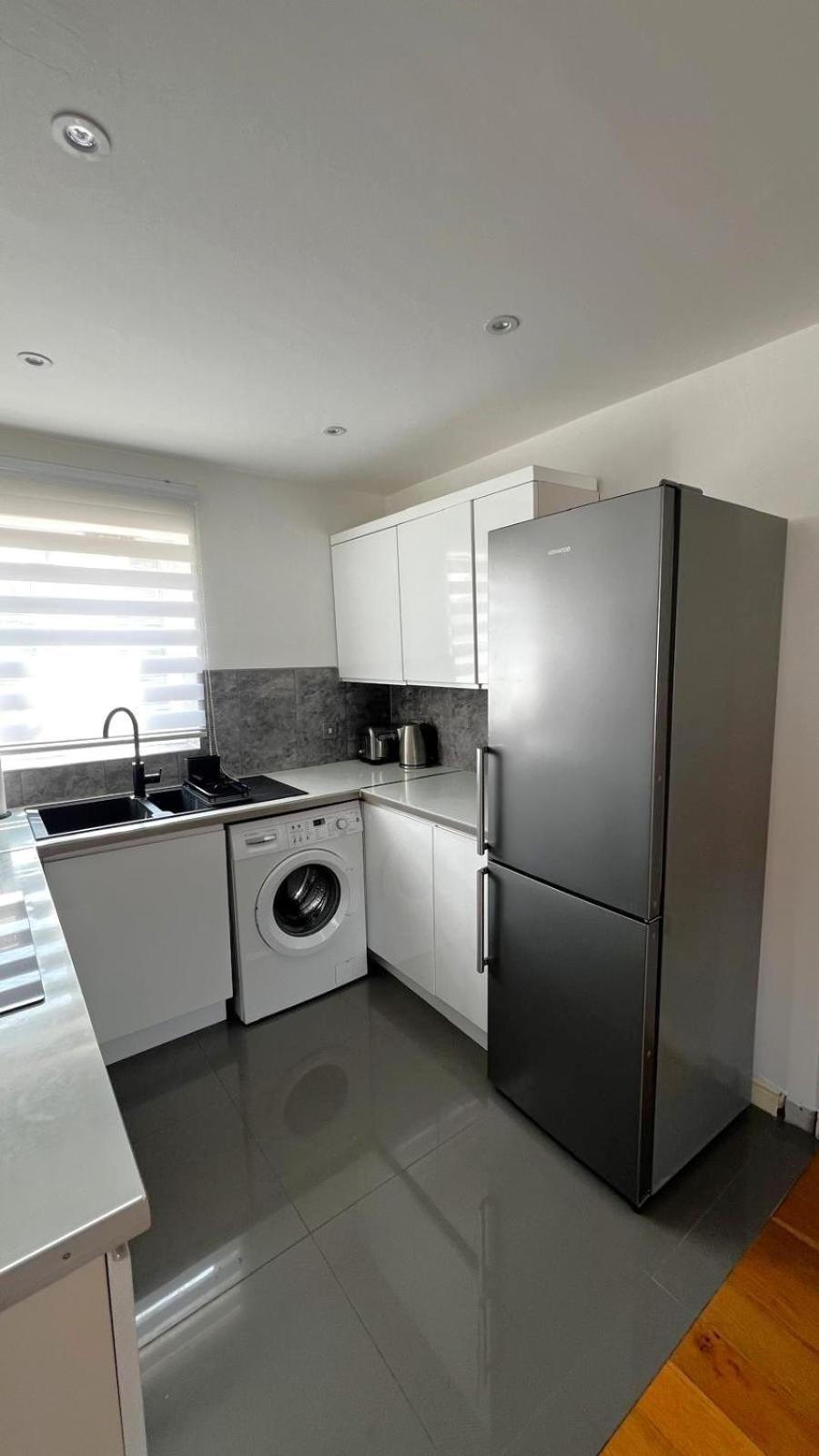 2-Bedroom Flat Walking Distance To Excel London - Perfect Location! Esterno foto