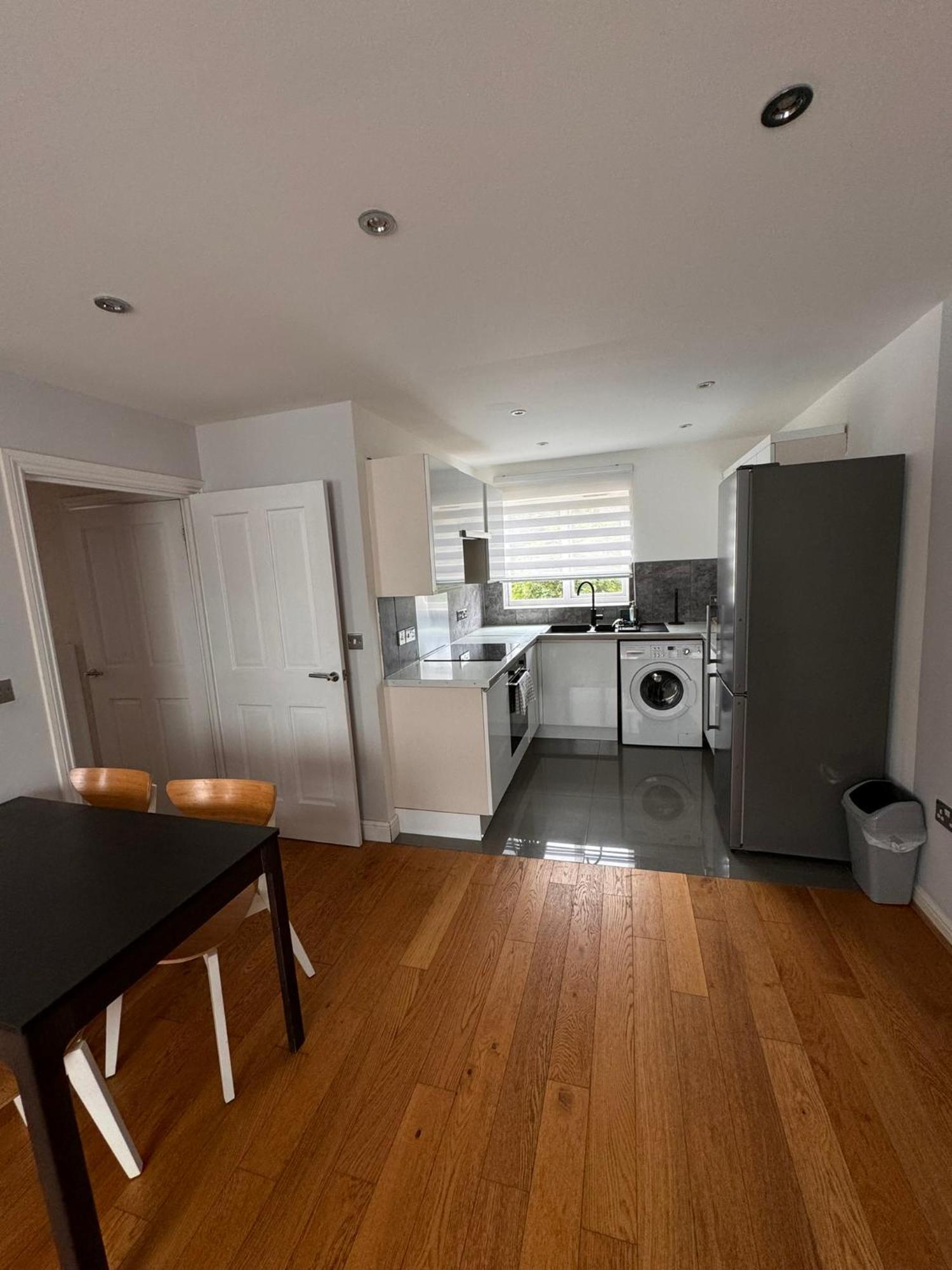 2-Bedroom Flat Walking Distance To Excel London - Perfect Location! Esterno foto