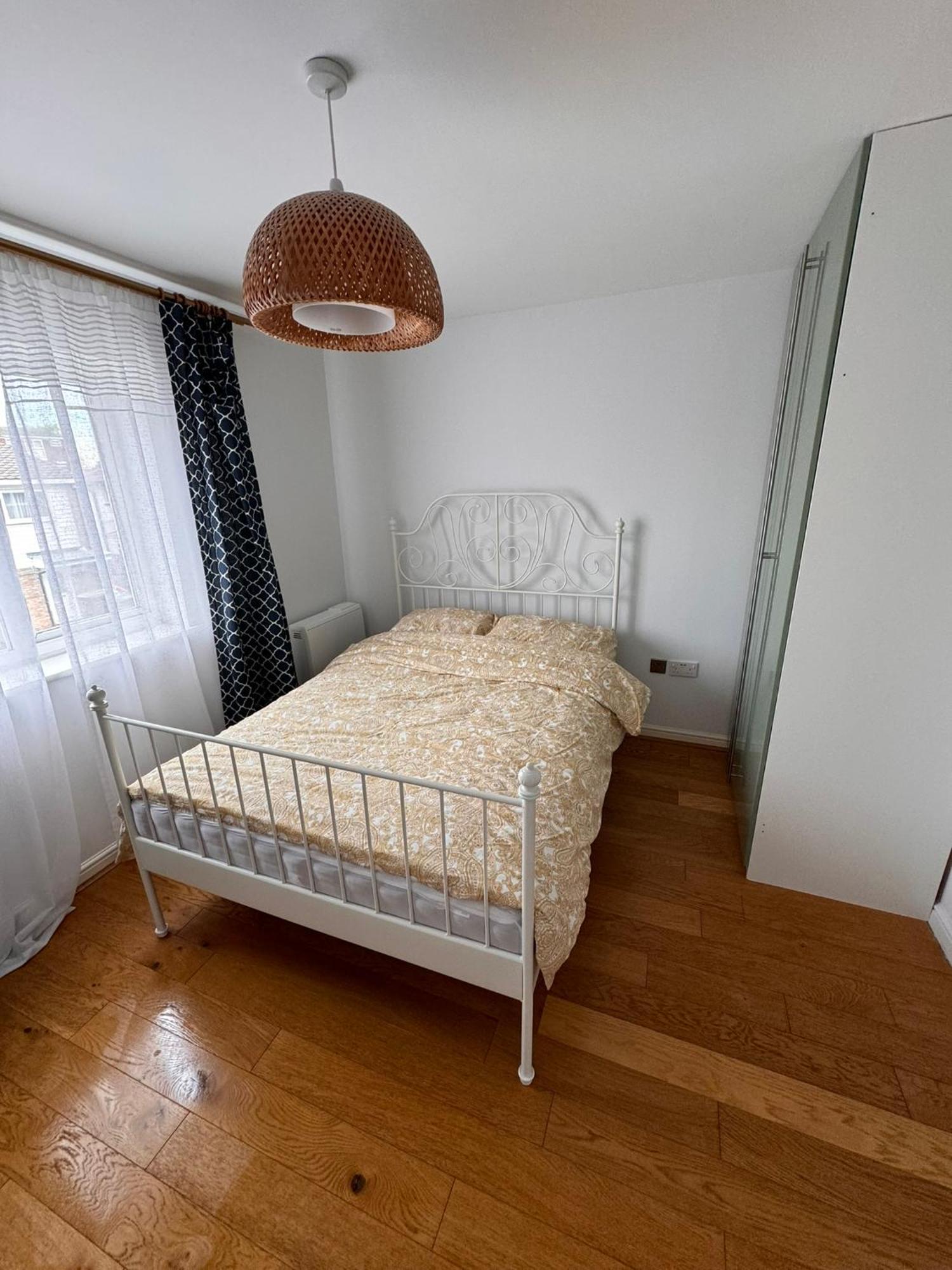 2-Bedroom Flat Walking Distance To Excel London - Perfect Location! Esterno foto